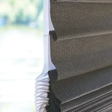 Vignette-Modern-Roman-Shades-640w